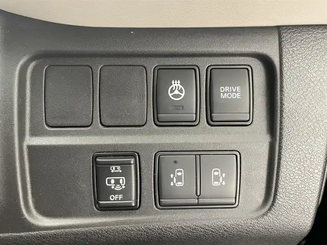 日産 セレナ e－パワー ハイウェイスター V 滋賀県 2019(令1)年 6.9万km ダークメタルグレー/ダイヤモンドブラック 禁煙車/純正１０型ナビ（Ｂｌｕｅｔｏｏｔｈ／ＳＤ／ＤＶＤ／フルセグ）/後席モニター/プロパイロット/全方位カメラ/ブラインドスポットモニター/ステアリングヒーター/社外ドラレコ/ブレーキホールド/ビルトイＥＴＣ/電子パーキング/ブレーキホールド/運転席助手席シートヒーター/プッシュスタート