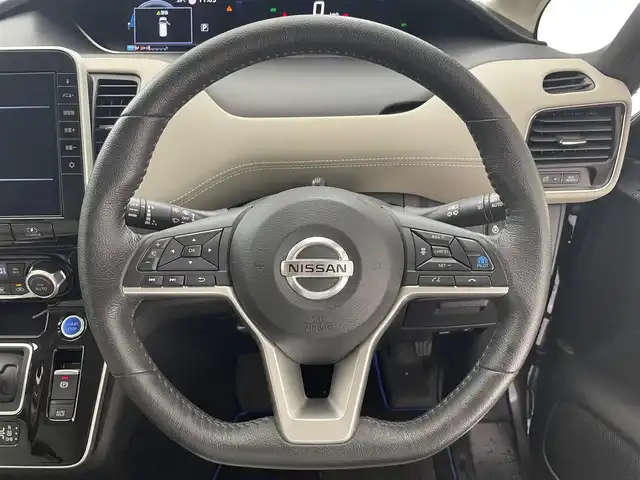 日産 セレナ e－パワー ハイウェイスター V 滋賀県 2019(令1)年 6.9万km ダークメタルグレー/ダイヤモンドブラック 禁煙車/純正１０型ナビ（Ｂｌｕｅｔｏｏｔｈ／ＳＤ／ＤＶＤ／フルセグ）/後席モニター/プロパイロット/全方位カメラ/ブラインドスポットモニター/ステアリングヒーター/社外ドラレコ/ブレーキホールド/ビルトイＥＴＣ/電子パーキング/ブレーキホールド/運転席助手席シートヒーター/プッシュスタート