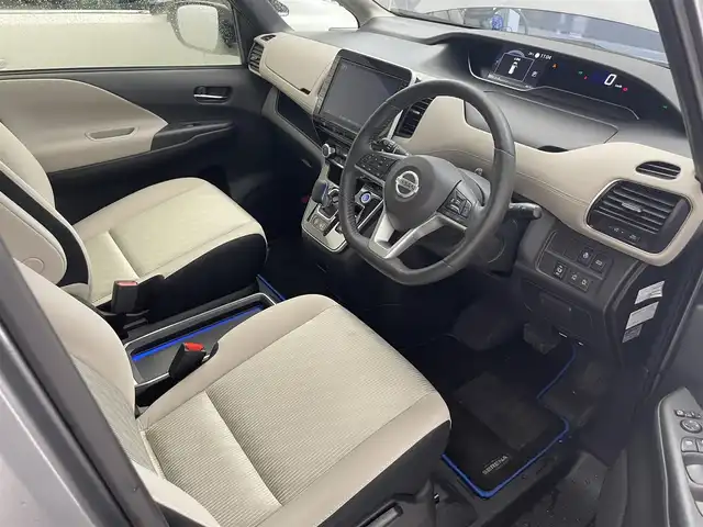 日産 セレナ e－パワー ハイウェイスター V 滋賀県 2019(令1)年 6.9万km ダークメタルグレー/ダイヤモンドブラック 禁煙車/純正１０型ナビ（Ｂｌｕｅｔｏｏｔｈ／ＳＤ／ＤＶＤ／フルセグ）/後席モニター/プロパイロット/全方位カメラ/ブラインドスポットモニター/ステアリングヒーター/社外ドラレコ/ブレーキホールド/ビルトイＥＴＣ/電子パーキング/ブレーキホールド/運転席助手席シートヒーター/プッシュスタート