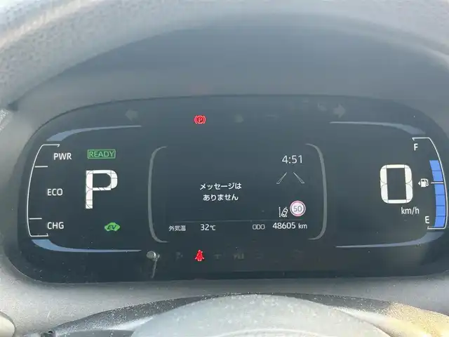 トヨタ アクア B 熊本県 2022(令4)年 4.9万km ブラックマイカ ワンオーナー/純正ディスプレイオーディオ/・AM/FM/USB/BT/・AppleCarPlay/AndroidAuto/バックカメラ/トヨタセーフティセンス/・プリクラッシュセーフティシステム/・レーントレーシングアシスト/・ロードサインアシスト/・レーダークルーズコントロール/・オートマチックハイビーム/・先行車発進アラーム/レーダークルーズコントロール/ETC2.0/ステアリングリモコン/オートライト/・LEDライト/・ヘッドライトレベライザー/電動格納ミラー/・ウィンカーミラー/ドアバイザー/100V充電/純正フロアマット/スマートキー
