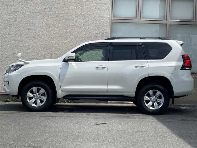 トヨタ ランドクルーザー プラド TX 大阪府 2021(令3)年 3.6万km ホワイトパールクリスタルシャイン ワンオーナー/サンルーフ/社外SDナビ/（フルセグ/BT/CD/DVD）/バックカメラ/レーダークルーズコントロール/レーンキープアシスト/衝突軽減防止システム/純正１７インチAW/ETC/保証書/取扱説明書/スペアキー　有