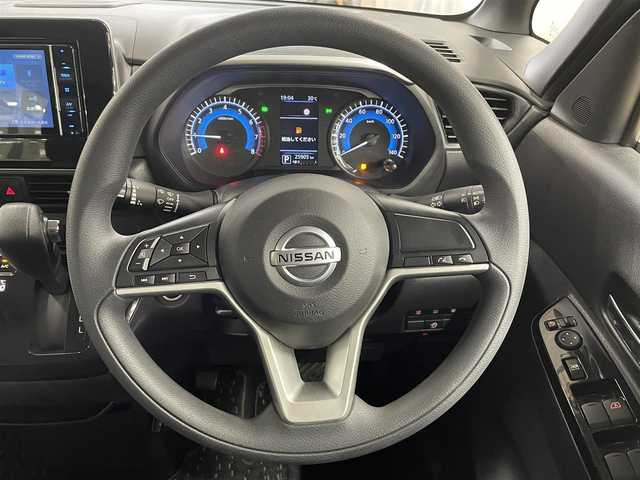 日産 ルークス ハイウェイスター X 兵庫県 2020(令2)年 2.6万km アトランティックブルー メモリナビ/フルセグテレビ/アイドリングストップ/ドアバイザー/プッシュスタート/両側パワースライドドア/ETC/純正フロアマット/純正アルミホイール/アラウンドビューモニター