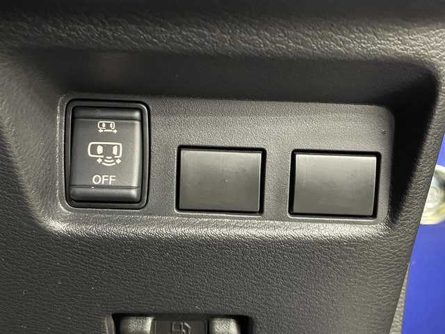 日産 ルークス ハイウェイスター X 兵庫県 2020(令2)年 2.6万km アトランティックブルー メモリナビ/フルセグテレビ/アイドリングストップ/ドアバイザー/プッシュスタート/両側パワースライドドア/ETC/純正フロアマット/純正アルミホイール/アラウンドビューモニター