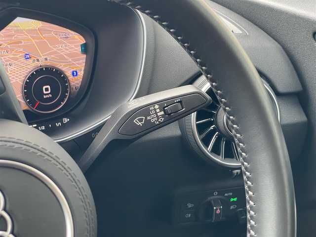 アウディ ＴＴロードスター 2.0TFSI クワトロ S ライン PKG 山梨県 2018(平30)年 0.8万km グレイシアホワイトメタリック Bang＆Olfsen/黒革/マトリクスLEDヘッドライト/オートハイビーム/AppleCarPlay/ＡｎｄｒｏｉｄＡｕｔｏ/シートヒーター（D&N)/純正ＭＭＩナビ/Ｂカメラ/フルセグ　/ＣＤ/ＳＤ/アダプティブウイング/ウインドブロッカー/クルーズコントロール/スペアキー　/新車時保証書/取説/純正１８インチＡＷ