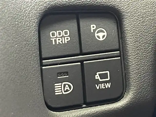 トヨタ クラウン ハイブリッド G－エグゼクティブ Four 岩手県 2019(令1)年 4.6万km ブラック ４WD/MTモード付きAT/全周囲カメラ/クルーズコントロール/プリクラッシュセーフティ/コーナーセンサー/レーンアシスト/標識認識機能/アイドリングストップ/ヘッドアップディスプレイ/オートライト/オートマチックハイビーム/パワーシート/シートヒーター/エアシート/純正ナビ/純正フロアマット/純正LEDヘッドライト