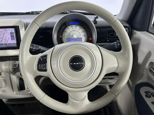 スズキ ラパン モード 佐賀県 2019(令1)年 5.2万km ノクターンブルーパール/ホワイト 2トーンルーフ 社外7インチナビ/ワンセグTV/Bluetooth/CD/DVD/衝突被害軽減システム/横滑り防止装置/コーナーセンサー/シートヒーター/キセノンライト/ETC/アイドリングストップ/プッシュスタート/スマートキー/フロアマット