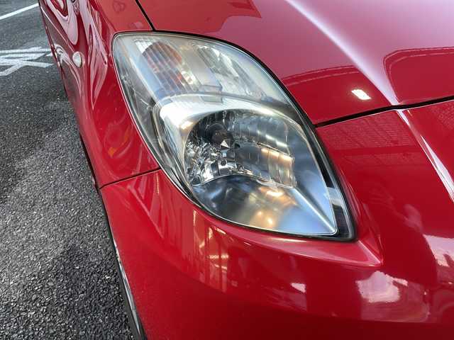 トヨタ ヴィッツ RS 大阪府 2005(平17)年 2.5万km スーパーレッドⅤ 純正ナビ/バックカメラ/ワンオーナー/純正アルミホイール/純正フロアマット/ABS/カーテンエアバッグ