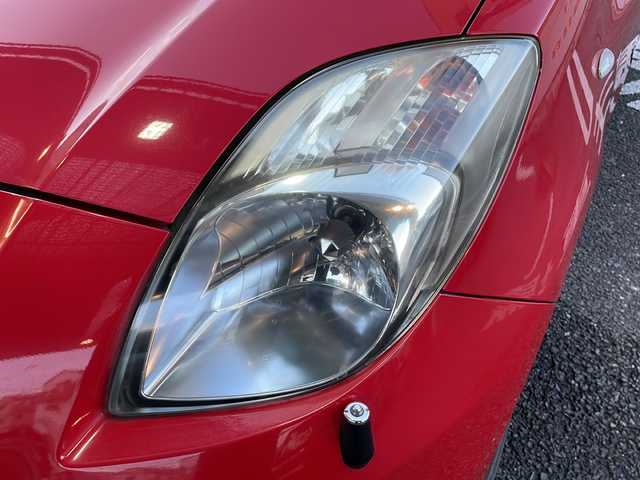 トヨタ ヴィッツ RS 大阪府 2005(平17)年 2.5万km スーパーレッドⅤ 純正ナビ/バックカメラ/ワンオーナー/純正アルミホイール/純正フロアマット/ABS/カーテンエアバッグ