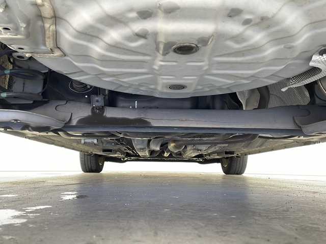 日産 ノート e－パワー メダリスト 栃木県 2019(令1)年 4.9万km ブリリアントホワイトパール 純正SDナビ/（フルセグ/BT/CD/DVD/AM/FM）/全周囲カメラ/バック／サイド/フロントカメラ/衝突軽減システム/車線逸脱抑制機能/横滑り防止/レーダークルーズコントロール/ETC/ドライブレコーダー/ハーフレザーシート/LEDヘッドライト/フォグライト/純正15インチアルミホイール/純正フロアマット/電動格納ミラー/プッシュスタート/スマートキー/スペアキー