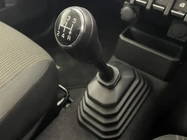 スズキ ジムニー XC 愛知県 2019(令1)年 5.8万km ブルーイッシュブラックパール3 社外ＤＡ　ＭＴ車　ＥＴＣ　ドラレコ　禁煙車　Ｂｌｕｅｔｏｏｔｈ　寒冷地仕様　シートヒーター　クルコン　純正アルミホイール　衝突軽減　ＬＥＤオートライト　レーンキープ　ダウンヒルアシスト　ターボ搭載車　プッシュスタート　スマートキー　