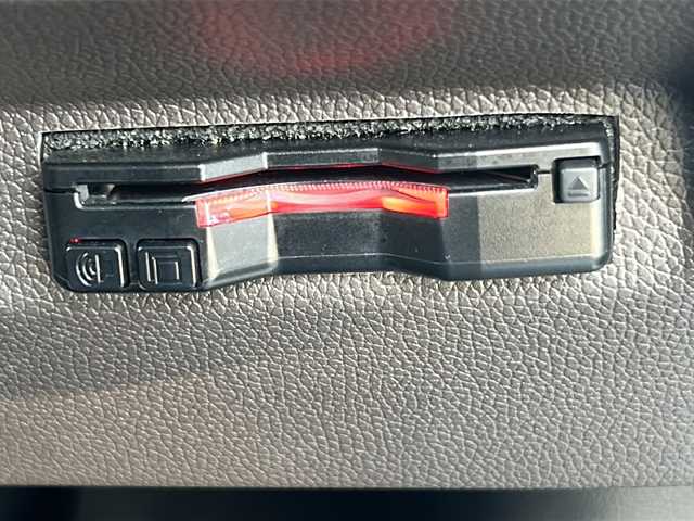 ホンダ フリード ハイブリット G 福島県 2023(令5)年 1.4万km プラチナホワイトパール ホンダセンシング　両側パワスラ　バックＣ　ＫＥＮＷＯＯＤナビ　フルセグ　ＢＴ　ワイパーデアイサー　追従クルコン　前方ドラレコ　ビルトインＥＴＣ　前席シートヒーター　ＬＥＤアクティブコーナリングライト