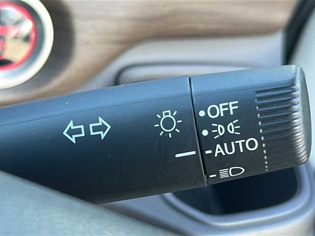 ホンダ フリード ハイブリット G 福島県 2023(令5)年 1.4万km プラチナホワイトパール ホンダセンシング　両側パワスラ　バックＣ　ＫＥＮＷＯＯＤナビ　フルセグ　ＢＴ　ワイパーデアイサー　追従クルコン　前方ドラレコ　ビルトインＥＴＣ　前席シートヒーター　ＬＥＤアクティブコーナリングライト