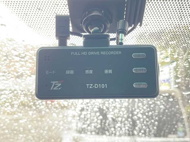 トヨタ ヴェルファイア 2．4Z 福井県 2012(平24)年 11.2万km ホワイトパールクリスタルシャイン (株)IDOMが運営する【じしゃロン福井店】の自社ローン専用車両になりますこちらは現金またはオートローンご利用時の価格です。自社ローンご希望の方は別途その旨お申付け下さい/純正HDDナビ/Bluetooth/フルセグTV/CD/DVD/バックカメラ/前後コーナーセンサー/オートライト/フォグライト/パワースライドドア/ドライブレコーダー/レーダー探知機/ETC/純正アルミホイール/ウォークスルー/オットマン/ドアバイザー/ステアリングスイッチ/プッシュスタート/スマートキー/スペアキー/保証書、取扱説明書