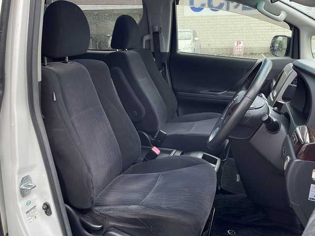 トヨタ ヴェルファイア 2．4Z 福井県 2012(平24)年 11.2万km ホワイトパールクリスタルシャイン (株)IDOMが運営する【じしゃロン福井店】の自社ローン専用車両になりますこちらは現金またはオートローンご利用時の価格です。自社ローンご希望の方は別途その旨お申付け下さい/純正HDDナビ/Bluetooth/フルセグTV/CD/DVD/バックカメラ/前後コーナーセンサー/オートライト/フォグライト/パワースライドドア/ドライブレコーダー/レーダー探知機/ETC/純正アルミホイール/ウォークスルー/オットマン/ドアバイザー/ステアリングスイッチ/プッシュスタート/スマートキー/スペアキー/保証書、取扱説明書