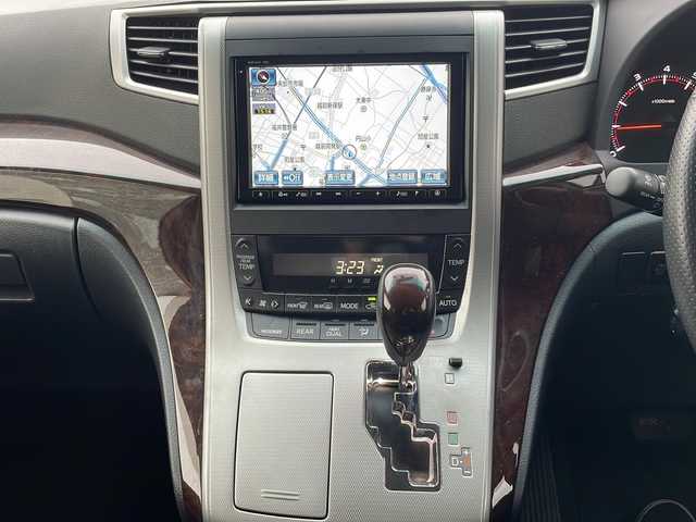 トヨタ ヴェルファイア 2．4Z 福井県 2012(平24)年 11.2万km ホワイトパールクリスタルシャイン (株)IDOMが運営する【じしゃロン福井店】の自社ローン専用車両になりますこちらは現金またはオートローンご利用時の価格です。自社ローンご希望の方は別途その旨お申付け下さい/純正HDDナビ/Bluetooth/フルセグTV/CD/DVD/バックカメラ/前後コーナーセンサー/オートライト/フォグライト/パワースライドドア/ドライブレコーダー/レーダー探知機/ETC/純正アルミホイール/ウォークスルー/オットマン/ドアバイザー/ステアリングスイッチ/プッシュスタート/スマートキー/スペアキー/保証書、取扱説明書