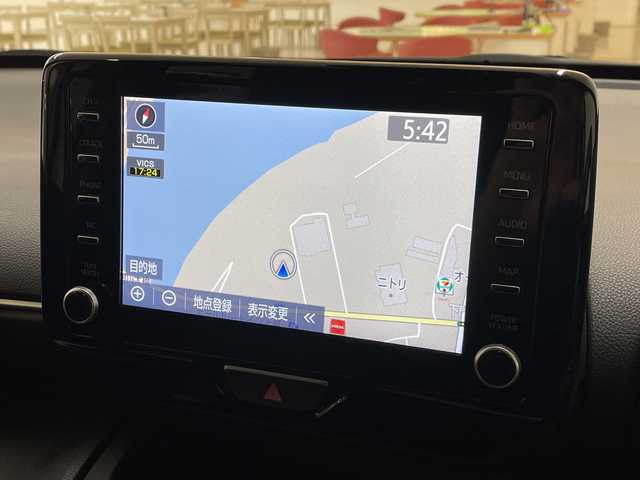 トヨタ ヤリスクロス ハイブリッド Z 新潟県 2023(令5)年 2.3万km プラチナホワイトパールマイカ 4WD/純正メモリナビ/BT/USB/フルセグテレビ/バックカメラ/ETC/ドライブレコーダー/衝突被害軽減ブレーキ/レーンキープアシスト/レーダークルーズコントロール/半革シート/運転席パワーシート/シートヒーター/ステアリングヒーター/ステアリングスイッチ/コーナーセンサー/スマートキー/プッシュスタート/LEDヘッドライト/オートライト/オートハイビーム/純正18インチアルミホイール