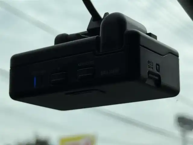 ホンダ フリード ハイブリット e:HEV クロスター 千葉県 2025(令7)年 1.7万km ベージュ 純正9インチメモリーナビ/フルセグTV/USB/Bluetooth/ワンオーナー/両側パワースライドドア/レーダークルーズコントロール/前後ドライブレコーダー/ホンダセンシング/ETC/ブラインドスポットモニター/シートヒーター/オートライト/LEDヘッドライト/フォグランプ/スマートキー/プッシュスタート/純正15インチAW