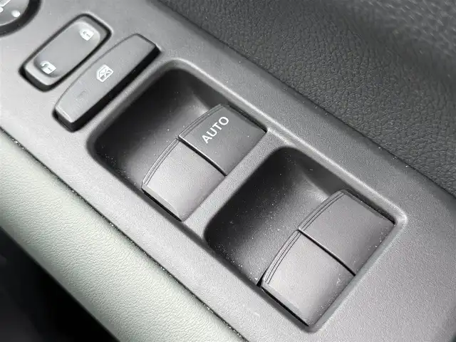 ホンダ フリード ハイブリット e:HEV クロスター 千葉県 2025(令7)年 1.7万km ベージュ 純正9インチメモリーナビ/フルセグTV/USB/Bluetooth/ワンオーナー/両側パワースライドドア/レーダークルーズコントロール/前後ドライブレコーダー/ホンダセンシング/ETC/ブラインドスポットモニター/シートヒーター/オートライト/LEDヘッドライト/フォグランプ/スマートキー/プッシュスタート/純正15インチAW