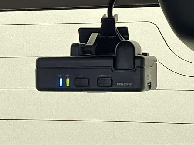 ホンダ フリード ハイブリット e:HEV クロスター 栃木県 2025(令7)年 1.7万km ベージュ ワンオーナー/純正9インチメモリーナビ/フルセグTV/USB/Bluetooth/バックカメラ/両側パワースライドドア/レーダークルーズコントロール/前後ドライブレコーダー/ホンダセンシング/ブラインドスポットモニター/シートヒーター/オートライト/ETC/LEDヘッドライト/フォグランプ/スマートキー/プッシュスタート/純正15インチAW