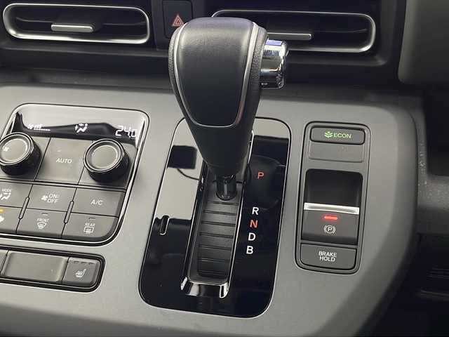 ホンダ フリード ハイブリット e:HEV クロスター 栃木県 2025(令7)年 1.7万km ベージュ ワンオーナー/純正9インチメモリーナビ/フルセグTV/USB/Bluetooth/バックカメラ/両側パワースライドドア/レーダークルーズコントロール/前後ドライブレコーダー/ホンダセンシング/ブラインドスポットモニター/シートヒーター/オートライト/ETC/LEDヘッドライト/フォグランプ/スマートキー/プッシュスタート/純正15インチAW