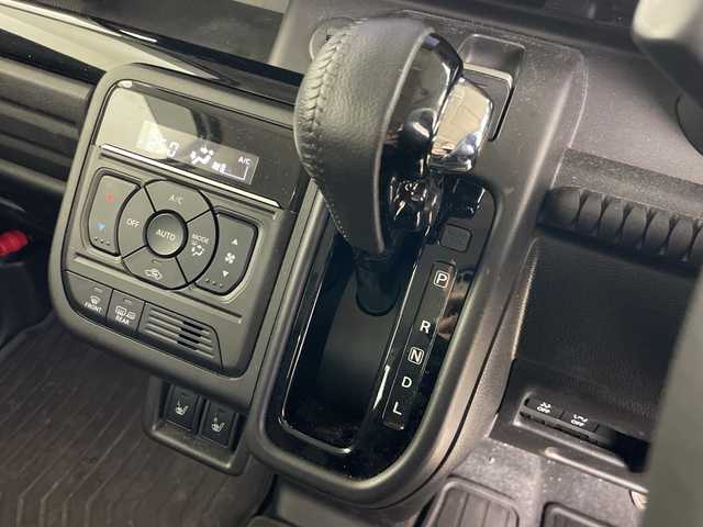 スズキ スペーシア カスタム HYBRID XS 道央・札幌 2024(令6)年 1.5万km ピュアホワイトパール/ブラック2トーン ・4WD/・スズキセーフティーサポート/・レーダークルーズコントロール/・純正ディスプレイオーディオ/・ナビ&BT&SD&HDMI&USB&フルセグTV/・AppleCarPlay&AndroidAuto/・全方位カメラ/・両側パワースライドドア/・アイドリングストップ/・ステアリングスイッチ/・ステアリングヒーター/・ハーフレザーシート/・前席シートヒーター/・ヘッドアップディスプレイ/・オートライト/・LEDヘッドライト/・スマートキー/・スペアキー/・積込スタッドレス社外AW付