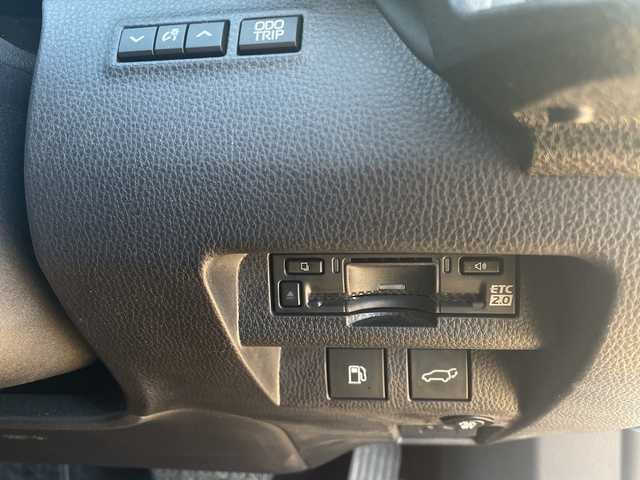 トヨタ クラウン スポーツ Z 宮崎県 2024(令6)年 4.9万km グレー パノラマルーフ/純正ディスプレィオーディオ/ブラインドスポットモニター(BSM)/デジタルインナーミラー/革シート/前席両側パワーシート/前席両側ベンチレーション/ETC2.0/パワーバックドア/全方位カメラ/LEDライト/レーザークルーズコントロール/トヨタセーフティセンス/Miracast/フルセグ