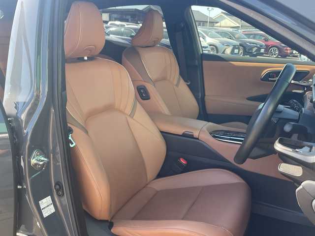 トヨタ クラウン スポーツ Z 宮崎県 2024(令6)年 4.9万km グレー パノラマルーフ/純正ディスプレィオーディオ/ブラインドスポットモニター(BSM)/デジタルインナーミラー/革シート/前席両側パワーシート/前席両側ベンチレーション/ETC2.0/パワーバックドア/全方位カメラ/LEDライト/レーザークルーズコントロール/トヨタセーフティセンス/Miracast/フルセグ