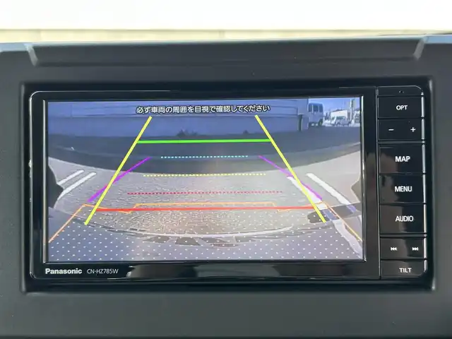 スズキ ジムニー シエラ JL 山形県 2024(令6)年 0.9万km ブルーイッシュブラックパール3 禁煙車/ワンオーナー/4WD/純正メモリーナビ/・フルセグTV/AM/FM/CD/DVD/Bluetooth/アイドリングストップ/コーナーセンサー/衝突被害軽減ブレーキ/車線逸脱警報/横滑り防止装置/盗難防止装置/ハロゲンヘッドライト/オートライト/フロントフォグランプ/シートヒーター/バックカメラ/フロアマット/ETC/夏タイヤ積み込み/保証書/取扱説明書