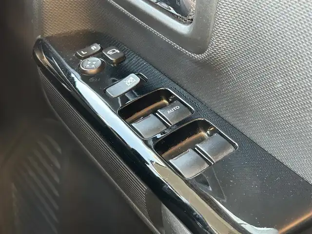 スズキ スペーシア カスタム XS ターボ 和歌山県 2018(平30)年 11.9万km フェニックスレッドパール/ブルーイッシュブラックパール 純正ナビ/フルセグTV/（BT/CD/DVD/USB）/全方位カメラ/両側パワースライドドア/ハーフレザーシート/運転席シートヒーター/衝突軽減ブレーキ/コーナーセンサー/横滑り防止機能/クルーズコントロール/HUD/オートライト/パドルシフト/ビルトインETC/後席サーキュレーター/リアサンシェード/プッシュスタート/ISOFIX/TVキャンセラー