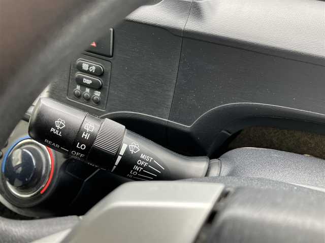 トヨタ アクア S 三重県 2014(平26)年 11万km スーパーレッドⅤ モデリスタ16インチアルミホイール/エアロ(F/S/R)/ダウンサス/純正ナビ(Bluetooth/CD/AM/FM/TV)/ETC/純正マット/ドアバイザー/スペアキー