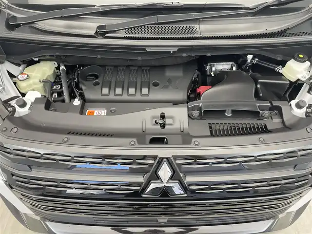 三菱 デリカＤ：５ シャモニー 滋賀県 2025(令7)年 0.1千km 白Ⅱ 登録済未使用車/11型ナビ（Alpine EX11NX ）/Bluetooth/CD/DVD/HDMI/フルセグTV/Apple Car Play/Android Auto/後席モニター/レーダークルーズコントロール/衝突被害軽減ブレーキ/誤発進抑制機能/車線逸脱警報システム/オートマチックハイビーム/マルチアラウンドモニター/両側パワースライドドア/電動リアゲート/オートホールド/MTモード付AT/パワーシート（D席）/シートヒーター（D席＋N席）/ステアリングヒーター