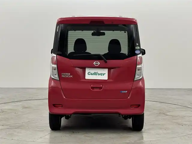 日産 デイズ ルークス X Vセレクション 福岡県 2016(平28)年 5.5万km アゼリアピンク 純正ナビ（フルセグＴＶ、Ｂｌｕｅｔｏｏｔｈ）　/全方位カメラ　/ＥＴＣ　/両側パワースライドドア　/衝突被害軽減システム　/アイドリングストップ　/横滑り防止装置　/純正１４インチアルミホイール　/純正フロアマット