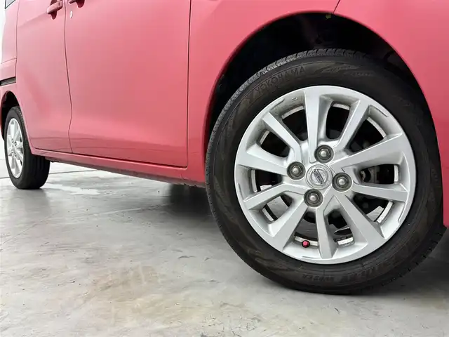 日産 デイズ ルークス X Vセレクション 福岡県 2016(平28)年 5.5万km アゼリアピンク 純正ナビ（フルセグＴＶ、Ｂｌｕｅｔｏｏｔｈ）　/全方位カメラ　/ＥＴＣ　/両側パワースライドドア　/衝突被害軽減システム　/アイドリングストップ　/横滑り防止装置　/純正１４インチアルミホイール　/純正フロアマット