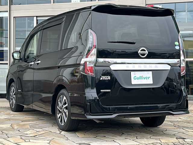 日産 セレナ ハイウェイスター V 静岡県 2021(令3)年 2.6万km ダイヤモンドブラック 純正ナビ/・ラジオ/フルセグTV/・SD/USB/CD/DVD/Bluetooth/ipod/主要装備/・レーダークルーズコントロール　/・ドライブレコーダー　/・後席モニター　/・エマージェンシーブレーキ　/・全方位カメラ/・両側パワースライドドア　/・デジタルインナーミラー　/・ETC/・ＢＳＭ　/・ステアリングリモコン　/・オートホールド/・スマートキー/・プッシュスタート/・LEDヘッドライト/・LEDフォグランプ/・純正フロアマット/・純正アルミホイール