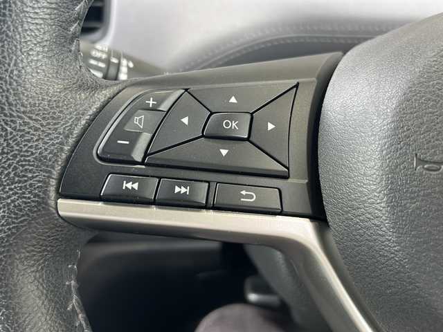 日産 セレナ ハイウェイスター V 静岡県 2021(令3)年 2.6万km ダイヤモンドブラック 純正ナビ/・ラジオ/フルセグTV/・SD/USB/CD/DVD/Bluetooth/ipod/主要装備/・レーダークルーズコントロール　/・ドライブレコーダー　/・後席モニター　/・エマージェンシーブレーキ　/・全方位カメラ/・両側パワースライドドア　/・デジタルインナーミラー　/・ETC/・ＢＳＭ　/・ステアリングリモコン　/・オートホールド/・スマートキー/・プッシュスタート/・LEDヘッドライト/・LEDフォグランプ/・純正フロアマット/・純正アルミホイール