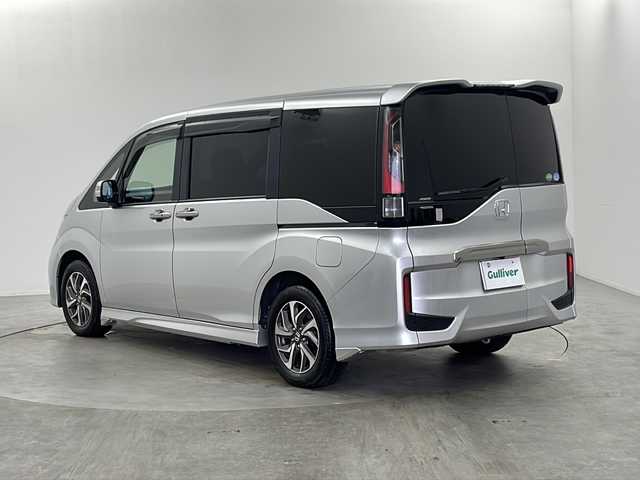 ホンダ ステップワゴン スパーダ クールスピリット 栃木県 2017(平29)年 4万km スーパープラチナメタリック 禁煙車/4WD/ホンダセンシング/・衝突軽減ブレーキ/・レーダークルーズコントロール/・レーンキープアシスト/社外メモリーナビ/・CD/DVD/フルセグ/BT/SD/前後ドライブレコーダー/電動サイドステップ/前席シートヒーター/ハーフレザーシート/後席オートエアコン/電動格納ミラー/ドアバイザー/保証書/取扱説明書