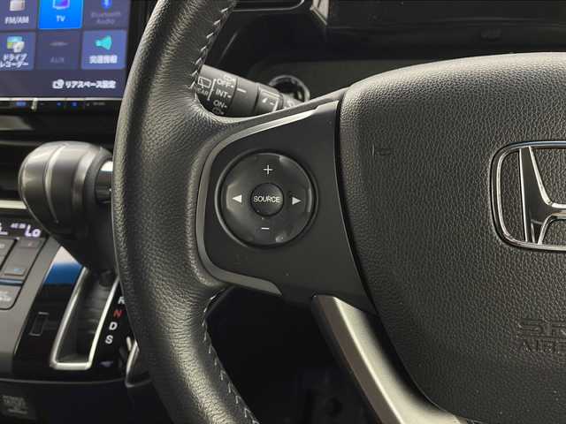 ホンダ ステップワゴン スパーダ クールスピリット 栃木県 2017(平29)年 4万km スーパープラチナメタリック 禁煙車/4WD/ホンダセンシング/・衝突軽減ブレーキ/・レーダークルーズコントロール/・レーンキープアシスト/社外メモリーナビ/・CD/DVD/フルセグ/BT/SD/前後ドライブレコーダー/電動サイドステップ/前席シートヒーター/ハーフレザーシート/後席オートエアコン/電動格納ミラー/ドアバイザー/保証書/取扱説明書