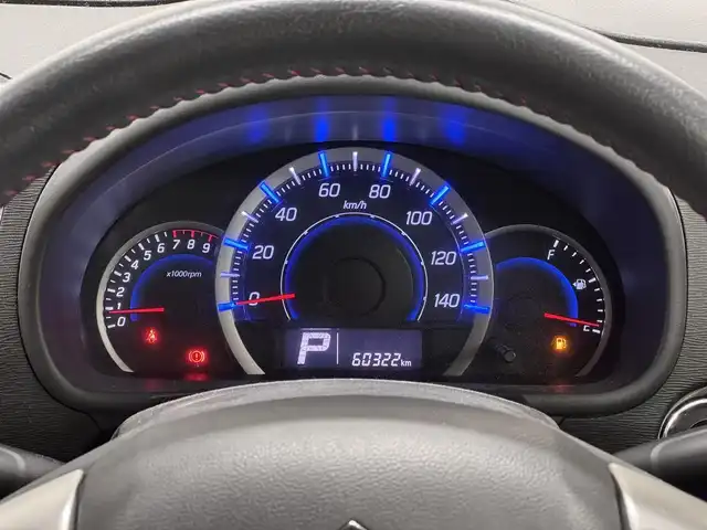 スズキ ワゴンＲ 20周年記念車 三重県 2014(平26)年 6.1万km パールホワイト ガソリン/FF/インパネCVT/CDプレイヤー DEH-490/（CD/FM/AM/iPod/USB/AUX）/ドライブレコーダー 前後/ETC/安全/・レーダーブレーキサポート/・ESP（横すべり防止装置）/・運転席・助手席エアバッグ/・ヒルホールドコントロール（坂道発進アシスト）/・セキュリティアラームシステム/・衝突安全ボディ/装備/・オートライト/・ディスチャージ（HID）ヘッドライト/・オートエアコン/・プッシュスタート/・電動格納式リモコンドアミラー/・アクセサリーソケット（DC12V）/・助手席シートアンダーボックス/・ベンチシート/・左右リヤシートスライド/・リヤワイパー/・純正15インチアルミホイール/・スマートキーx2/・保/取/オーディオ取/・パワーステアリング/・全ドアパワーウインドウ/など