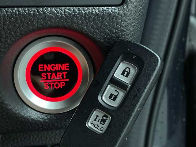 ホンダ Ｎ ＢＯＸ カスタム L 新潟県 2022(令4)年 2.7万km ミッドナイトブルービームM ホンダセンシング/シーケンシャルウィンカー/純正ナビ/　CD/DVD/Bluetooth/フルセグTV/バックカメラ/左側パワースライドドア/レーダークルーズコントロール/LEDオートライト/シートヒーター/純正14インチアルミホイール/ウィンカーミラー/電格ミラー/ステアリングリモコン/レーンキープアシスト/スマートキー/ビルトインETC