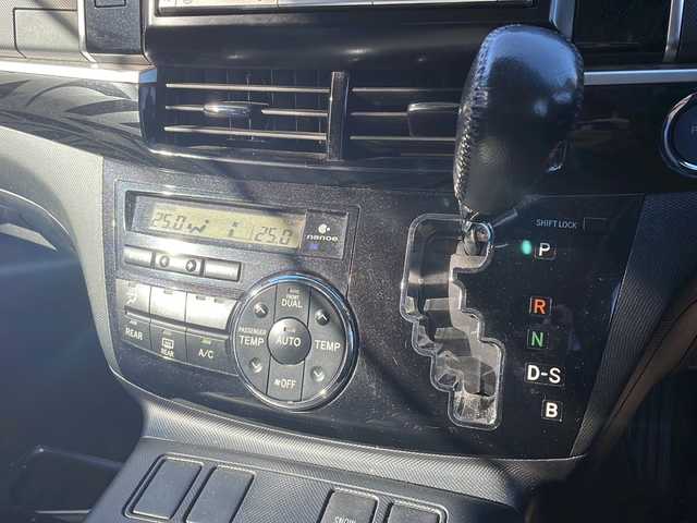 トヨタ エスティマ ハイブリッド アエラス プレミアムエディション 新潟県 2013(平25)年 9.3万km ホワイトパールクリスタルシャイン 純正メモリナビ/(AM/FM/Bluetooth/CD/DVD)/フルセグTV/バックカメラ/両側パワースライドドア/パワーシート(運転席)/アダプティブクルーズコントロール/オットマン/パワーバックドア/ETC/純正AW付サマータイヤ