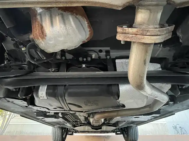 マツダ ＣＸ－３ 20S エクスクルーシブモッズ 滋賀県 2018(平30)年 4.4万km スノーフレイクホワイトパールマイカ 純正HDDナビ/(AM/FM/CD/DVD/フルセグ/Bluetooth/AUX)/バックカメラ/ビルトインETC/踏み間違い防止アシスト/ブレーキアシスト/プリクラッシュブレーキアシスト/ヒルスタート（坂道発進）アシスト/前方衝突防止支援システム/後側方衝突防止支援システム/TCS（トラクションコントロールシステム）/VDC（ビークルダイナミクスコントロール）/レーンキープアシスト/車間自動制御システム	/ASCD（オートスピードコントロール装置）/ABS（アンチロックブレーキシステム）/バックビューモニター/コーナー・バックセンサー（ソナー）/標識検知機能/運転席・助手席シートヒーター/電動格納ミラー/電子パーキング/ブレーキホールド/ステアリングスイッチ/ステアリングヒーター/パドルシフト/オートライト/オートハイビーム/LEDヘッドライト/フロントフォグ/フルオートエアコン/USB端子/プッシュスタート/スマートキー/純正フロアマット