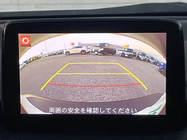 マツダ ＣＸ－３ 20S エクスクルーシブモッズ 滋賀県 2018(平30)年 4.4万km スノーフレイクホワイトパールマイカ 純正HDDナビ/(AM/FM/CD/DVD/フルセグ/Bluetooth/AUX)/バックカメラ/ビルトインETC/踏み間違い防止アシスト/ブレーキアシスト/プリクラッシュブレーキアシスト/ヒルスタート（坂道発進）アシスト/前方衝突防止支援システム/後側方衝突防止支援システム/TCS（トラクションコントロールシステム）/VDC（ビークルダイナミクスコントロール）/レーンキープアシスト/車間自動制御システム	/ASCD（オートスピードコントロール装置）/ABS（アンチロックブレーキシステム）/バックビューモニター/コーナー・バックセンサー（ソナー）/標識検知機能/運転席・助手席シートヒーター/電動格納ミラー/電子パーキング/ブレーキホールド/ステアリングスイッチ/ステアリングヒーター/パドルシフト/オートライト/オートハイビーム/LEDヘッドライト/フロントフォグ/フルオートエアコン/USB端子/プッシュスタート/スマートキー/純正フロアマット