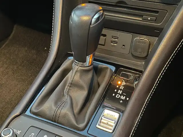 マツダ ＣＸ－３ 20S エクスクルーシブモッズ 滋賀県 2018(平30)年 4.4万km スノーフレイクホワイトパールマイカ 純正HDDナビ/(AM/FM/CD/DVD/フルセグ/Bluetooth/AUX)/バックカメラ/ビルトインETC/踏み間違い防止アシスト/ブレーキアシスト/プリクラッシュブレーキアシスト/ヒルスタート（坂道発進）アシスト/前方衝突防止支援システム/後側方衝突防止支援システム/TCS（トラクションコントロールシステム）/VDC（ビークルダイナミクスコントロール）/レーンキープアシスト/車間自動制御システム	/ASCD（オートスピードコントロール装置）/ABS（アンチロックブレーキシステム）/バックビューモニター/コーナー・バックセンサー（ソナー）/標識検知機能/運転席・助手席シートヒーター/電動格納ミラー/電子パーキング/ブレーキホールド/ステアリングスイッチ/ステアリングヒーター/パドルシフト/オートライト/オートハイビーム/LEDヘッドライト/フロントフォグ/フルオートエアコン/USB端子/プッシュスタート/スマートキー/純正フロアマット