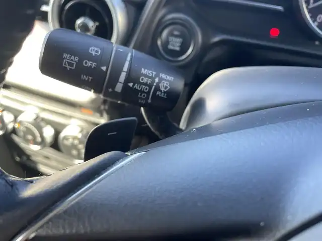 マツダ ＣＸ－３ 20S エクスクルーシブモッズ 滋賀県 2018(平30)年 4.4万km スノーフレイクホワイトパールマイカ 純正HDDナビ/(AM/FM/CD/DVD/フルセグ/Bluetooth/AUX)/バックカメラ/ビルトインETC/踏み間違い防止アシスト/ブレーキアシスト/プリクラッシュブレーキアシスト/ヒルスタート（坂道発進）アシスト/前方衝突防止支援システム/後側方衝突防止支援システム/TCS（トラクションコントロールシステム）/VDC（ビークルダイナミクスコントロール）/レーンキープアシスト/車間自動制御システム	/ASCD（オートスピードコントロール装置）/ABS（アンチロックブレーキシステム）/バックビューモニター/コーナー・バックセンサー（ソナー）/標識検知機能/運転席・助手席シートヒーター/電動格納ミラー/電子パーキング/ブレーキホールド/ステアリングスイッチ/ステアリングヒーター/パドルシフト/オートライト/オートハイビーム/LEDヘッドライト/フロントフォグ/フルオートエアコン/USB端子/プッシュスタート/スマートキー/純正フロアマット