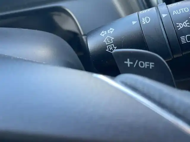 マツダ ＣＸ－３ 20S エクスクルーシブモッズ 滋賀県 2018(平30)年 4.4万km スノーフレイクホワイトパールマイカ 純正HDDナビ/(AM/FM/CD/DVD/フルセグ/Bluetooth/AUX)/バックカメラ/ビルトインETC/踏み間違い防止アシスト/ブレーキアシスト/プリクラッシュブレーキアシスト/ヒルスタート（坂道発進）アシスト/前方衝突防止支援システム/後側方衝突防止支援システム/TCS（トラクションコントロールシステム）/VDC（ビークルダイナミクスコントロール）/レーンキープアシスト/車間自動制御システム	/ASCD（オートスピードコントロール装置）/ABS（アンチロックブレーキシステム）/バックビューモニター/コーナー・バックセンサー（ソナー）/標識検知機能/運転席・助手席シートヒーター/電動格納ミラー/電子パーキング/ブレーキホールド/ステアリングスイッチ/ステアリングヒーター/パドルシフト/オートライト/オートハイビーム/LEDヘッドライト/フロントフォグ/フルオートエアコン/USB端子/プッシュスタート/スマートキー/純正フロアマット