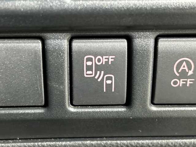 スバル インプレッサ スポーツ 1．6i－Lアイサイト 神奈川県 2017(平29)年 4.5万km クリスタルホワイトP 純正7型メモリーナビゲーション【MF-0206】/フルセグ　CD DVD　USB　iPod　AUX　Bluetooth　AM FM/バックカメラ/クリアビューパック/革巻きステアリングホイールセット/キーレスアクセス/プッシュスタート/アイサイトver3/ブラインドスポットモニター/全車速追従機能付クルーズコントロール/プリクラッシュブレーキ/アダブティブレーンキープ/AT誤発進/誤後進抑制制御/ふらつき警報/車線逸脱警報/歩行者発進お知らせ/アイドリングストップ/パドルシフト/純正前方ドライブレコーダー/ETC/電動パーキングブレーキ/ダウンヒルアシストコントロール/nanoe/SRH/純正リアスポイラー/LEDLiner/LEDヘッドランプ/オートライト/フロントフォグランプ/リアフォグランプ/ヘッドライトウォッシャー/純正16インチアルミホイール