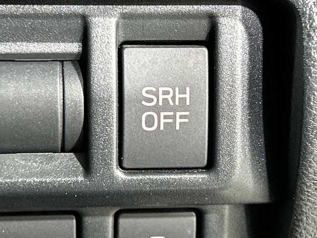 スバル インプレッサ スポーツ 1．6i－Lアイサイト 神奈川県 2017(平29)年 4.5万km クリスタルホワイトP 純正7型メモリーナビゲーション【MF-0206】/フルセグ　CD DVD　USB　iPod　AUX　Bluetooth　AM FM/バックカメラ/クリアビューパック/革巻きステアリングホイールセット/キーレスアクセス/プッシュスタート/アイサイトver3/ブラインドスポットモニター/全車速追従機能付クルーズコントロール/プリクラッシュブレーキ/アダブティブレーンキープ/AT誤発進/誤後進抑制制御/ふらつき警報/車線逸脱警報/歩行者発進お知らせ/アイドリングストップ/パドルシフト/純正前方ドライブレコーダー/ETC/電動パーキングブレーキ/ダウンヒルアシストコントロール/nanoe/SRH/純正リアスポイラー/LEDLiner/LEDヘッドランプ/オートライト/フロントフォグランプ/リアフォグランプ/ヘッドライトウォッシャー/純正16インチアルミホイール