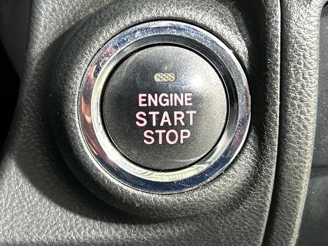 スバル インプレッサ スポーツ 1．6i－Lアイサイト 神奈川県 2017(平29)年 4.5万km クリスタルホワイトP 純正7型メモリーナビゲーション【MF-0206】/フルセグ　CD DVD　USB　iPod　AUX　Bluetooth　AM FM/バックカメラ/クリアビューパック/革巻きステアリングホイールセット/キーレスアクセス/プッシュスタート/アイサイトver3/ブラインドスポットモニター/全車速追従機能付クルーズコントロール/プリクラッシュブレーキ/アダブティブレーンキープ/AT誤発進/誤後進抑制制御/ふらつき警報/車線逸脱警報/歩行者発進お知らせ/アイドリングストップ/パドルシフト/純正前方ドライブレコーダー/ETC/電動パーキングブレーキ/ダウンヒルアシストコントロール/nanoe/SRH/純正リアスポイラー/LEDLiner/LEDヘッドランプ/オートライト/フロントフォグランプ/リアフォグランプ/ヘッドライトウォッシャー/純正16インチアルミホイール