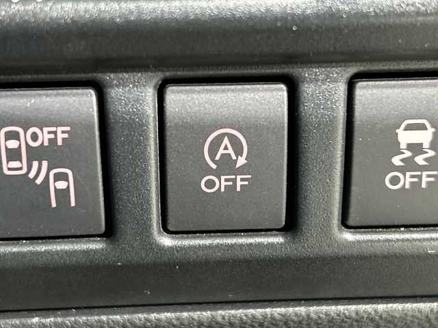 スバル インプレッサ スポーツ 1．6i－Lアイサイト 神奈川県 2017(平29)年 4.5万km クリスタルホワイトP 純正7型メモリーナビゲーション【MF-0206】/フルセグ　CD DVD　USB　iPod　AUX　Bluetooth　AM FM/バックカメラ/クリアビューパック/革巻きステアリングホイールセット/キーレスアクセス/プッシュスタート/アイサイトver3/ブラインドスポットモニター/全車速追従機能付クルーズコントロール/プリクラッシュブレーキ/アダブティブレーンキープ/AT誤発進/誤後進抑制制御/ふらつき警報/車線逸脱警報/歩行者発進お知らせ/アイドリングストップ/パドルシフト/純正前方ドライブレコーダー/ETC/電動パーキングブレーキ/ダウンヒルアシストコントロール/nanoe/SRH/純正リアスポイラー/LEDLiner/LEDヘッドランプ/オートライト/フロントフォグランプ/リアフォグランプ/ヘッドライトウォッシャー/純正16インチアルミホイール