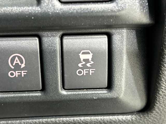 スバル インプレッサ スポーツ 1．6i－Lアイサイト 神奈川県 2017(平29)年 4.5万km クリスタルホワイトP 純正7型メモリーナビゲーション【MF-0206】/フルセグ　CD DVD　USB　iPod　AUX　Bluetooth　AM FM/バックカメラ/クリアビューパック/革巻きステアリングホイールセット/キーレスアクセス/プッシュスタート/アイサイトver3/ブラインドスポットモニター/全車速追従機能付クルーズコントロール/プリクラッシュブレーキ/アダブティブレーンキープ/AT誤発進/誤後進抑制制御/ふらつき警報/車線逸脱警報/歩行者発進お知らせ/アイドリングストップ/パドルシフト/純正前方ドライブレコーダー/ETC/電動パーキングブレーキ/ダウンヒルアシストコントロール/nanoe/SRH/純正リアスポイラー/LEDLiner/LEDヘッドランプ/オートライト/フロントフォグランプ/リアフォグランプ/ヘッドライトウォッシャー/純正16インチアルミホイール